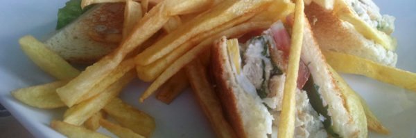 Read more about the article Club Sandwich del Hotel Bleu – Salinas, Ecuador