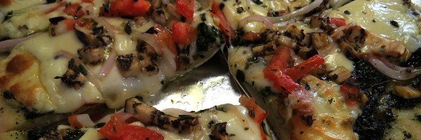 Read more about the article Pizza Al Pesto (Vegetariana)